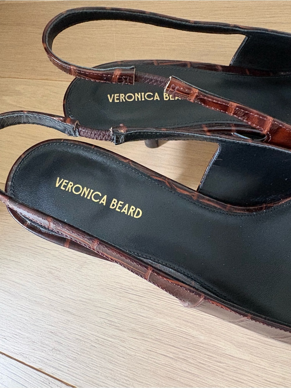 Veronica Beard Cashel Slingback Pointed Toe Kitten Heel Pump - Picture 5 of 7
